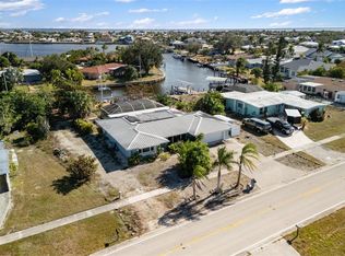 105 Cousley Dr SE, Pt Charlotte, FL 33952