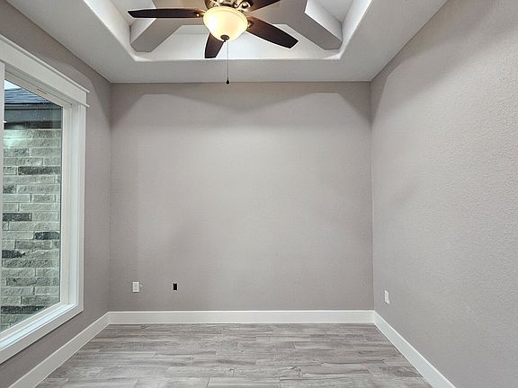 3rd image of 1111 County Road 319