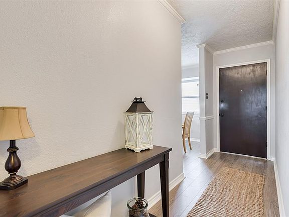 4th image of 4514 Iroquois Dr