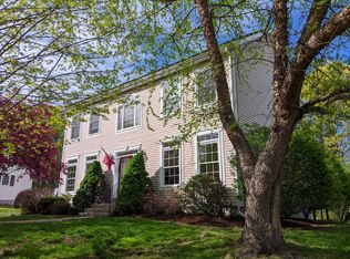 48 Oak St, South Berwick, ME 03908