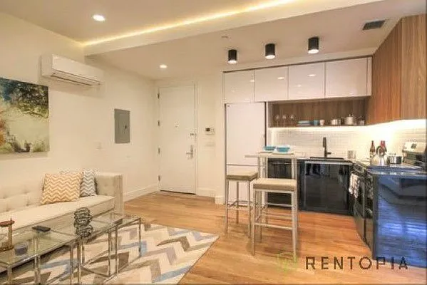 Rented by Rentopia | media 24