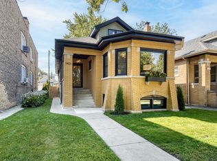 5423 W Roscoe St, Chicago, IL 60641