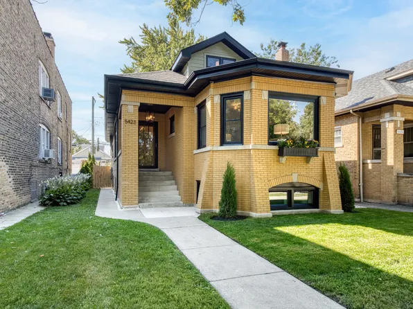 5423 W Roscoe St, Chicago, IL 60641