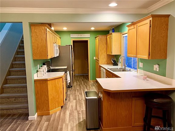 5th image of 6828 131st Street Ct E