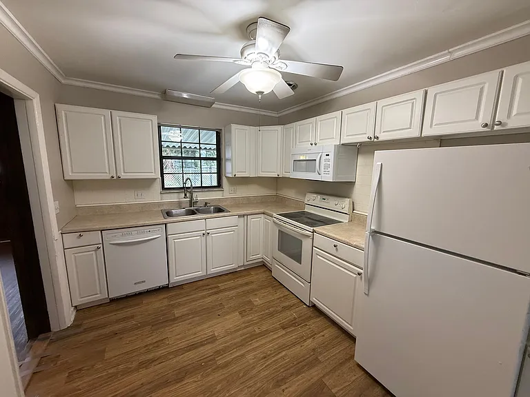 6725 Wurn Park Ct — Photo 27