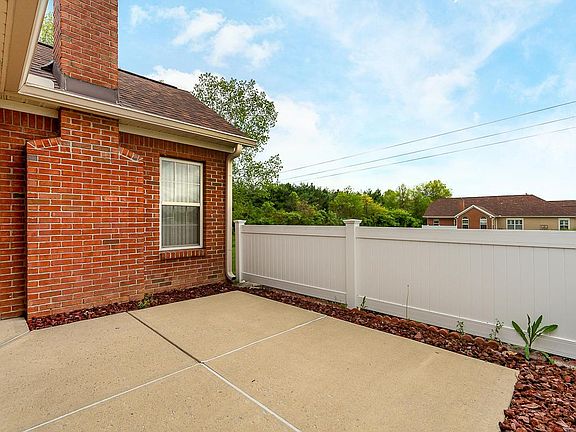 4th image of 4620 Collingville Way