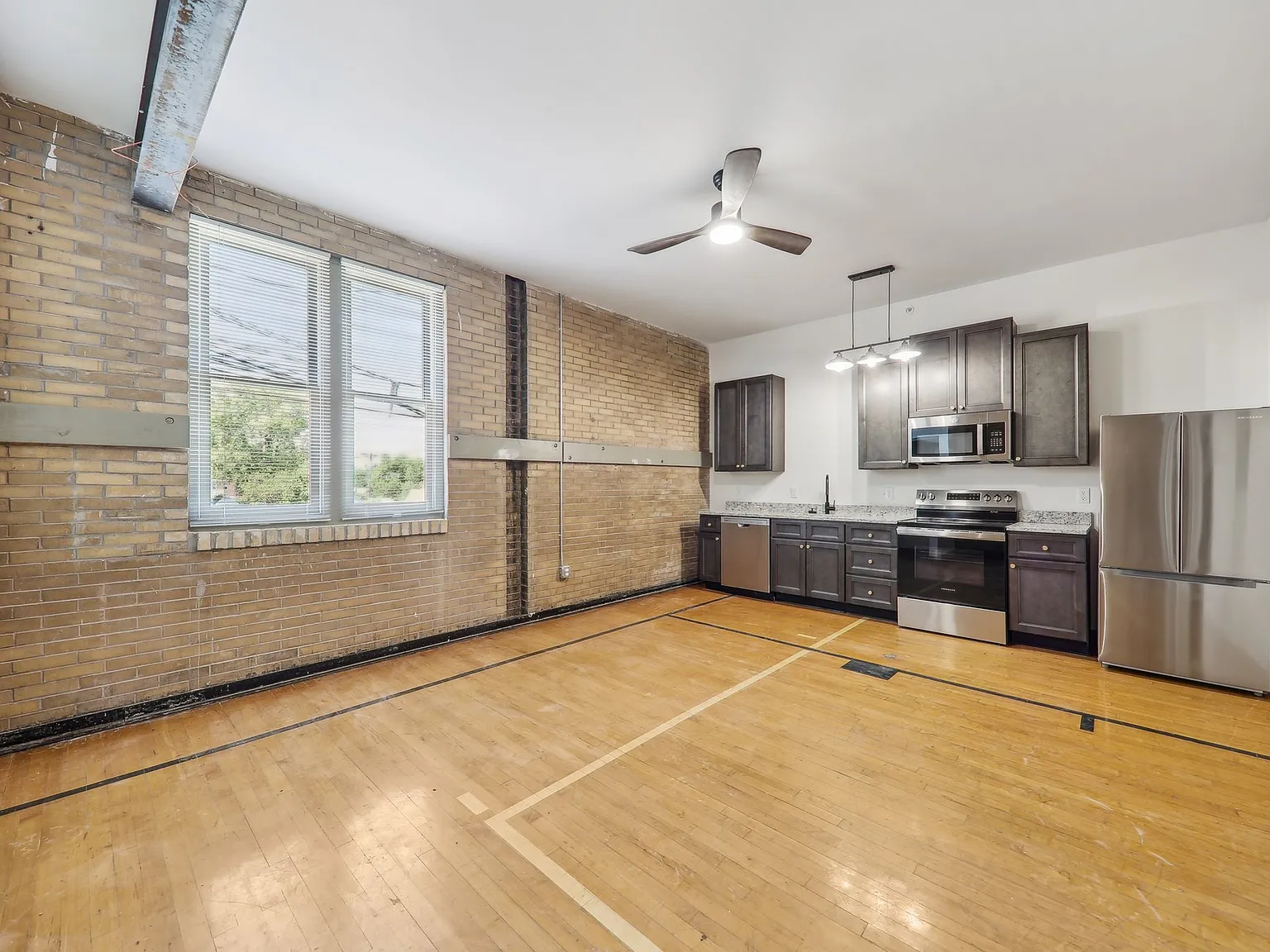 Carondelet Lofts — Photo 2