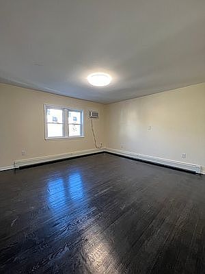 4th image of 94-51 118th St #2