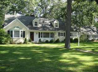 504 Converse St, Longmeadow, MA 01106
