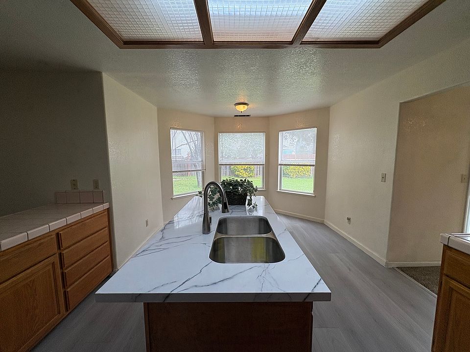 1st image of 6201 Pine Vista Way