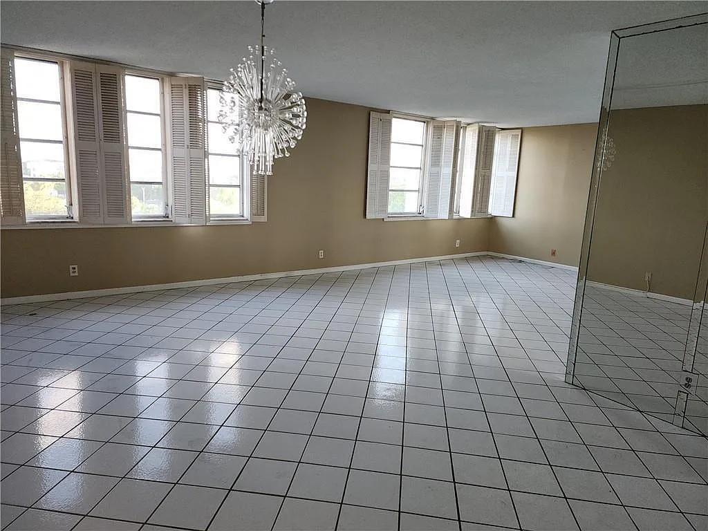 1 bed, 2.0 bath, 972 sqft, $1,500 — Photo 3