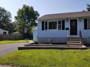 605 School St, Webster, MA 01570