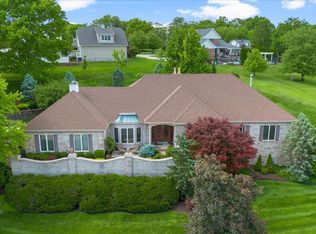 9126 Fox Bridge Dr, Saint Louis, MO 63127