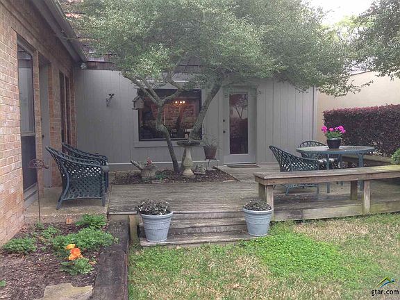 4th image of 815 Bradley Ct