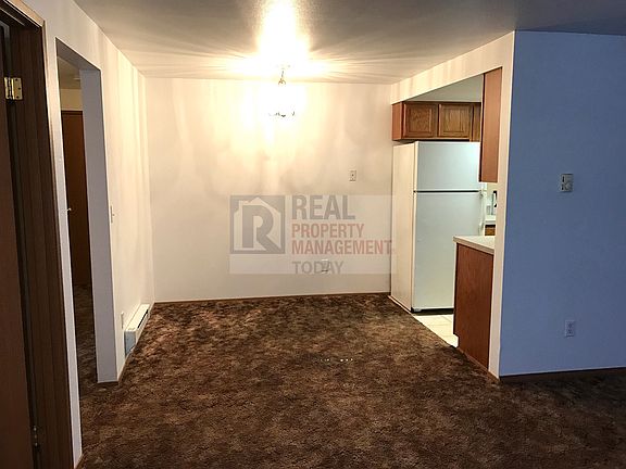4th image of 1117 S Woodlawn St APT 3