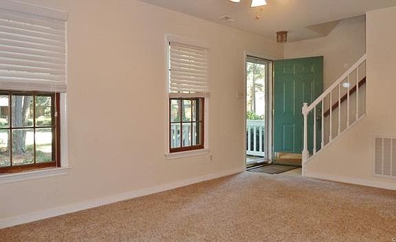 5th image of 330 Wadsworth Dr