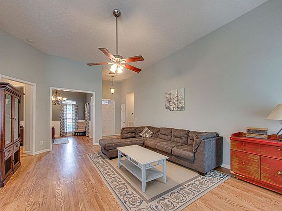 4th image of 2111 Allendale Pl