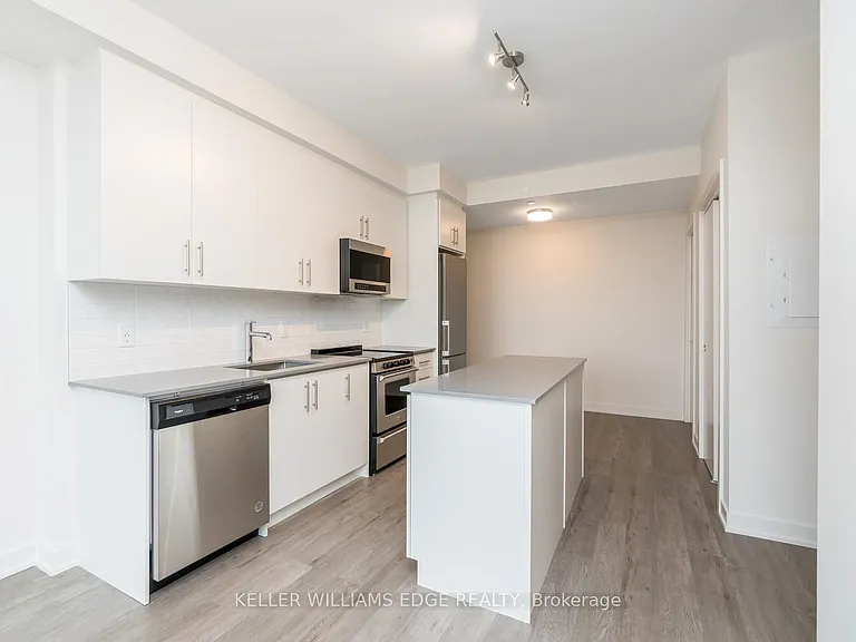 212 King William St #502 — Photo 7