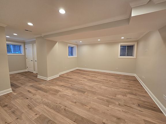 4th image of 1502 W Jonquil Ter #G