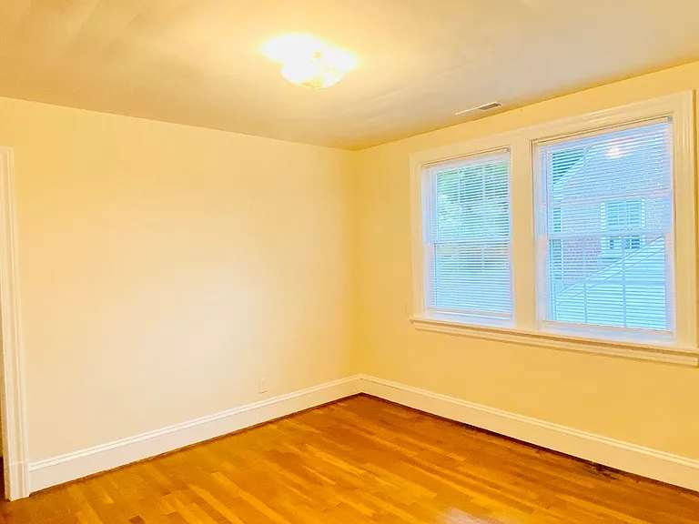 4208 Fitzhugh Avenue — Photo 24