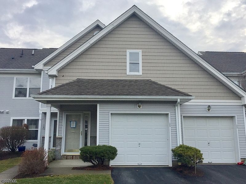 1st image of 35 Eagles Nest Ln