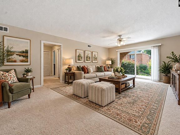 5th image of 5516 Lakeshore Dr APT 208