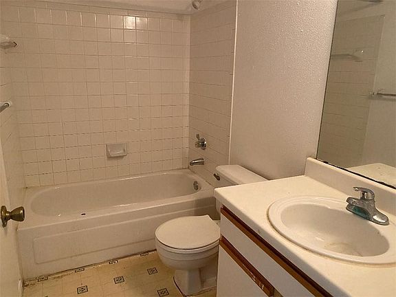 2nd image of 2351 NW 33rd Street #511