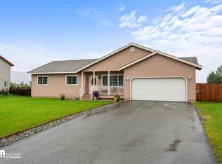 822 N Angus Loop, Palmer, AK 99645