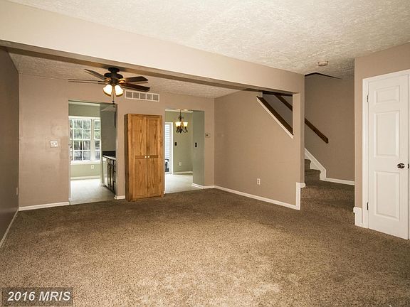 3rd image of 4214 Baylis Ct