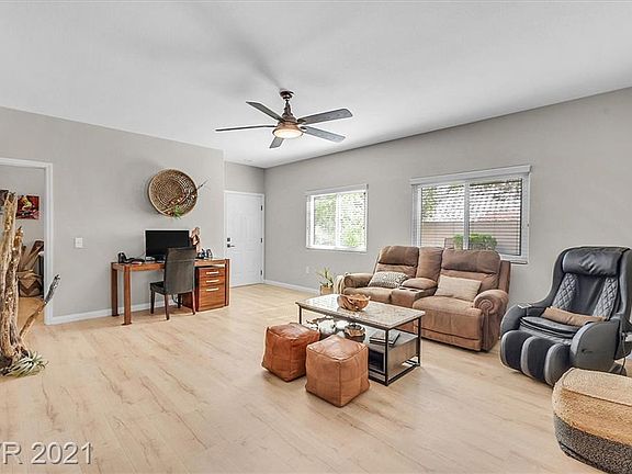 4th image of 7450 S Eastern Ave Unit 1040