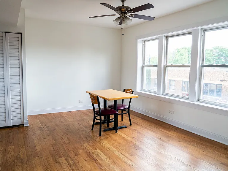 3840 W Lawrence Ave #305 — Photo 3