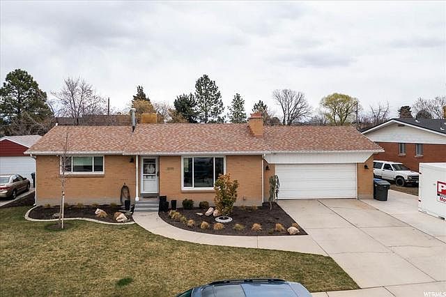 1st image of 3595 S Blackhawk Dr