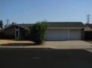1813 Gibson Ave, Clovis, CA