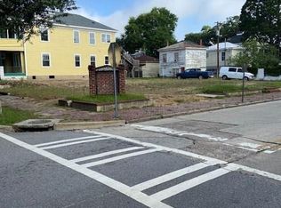 304 W 37th St, Savannah, GA 31401