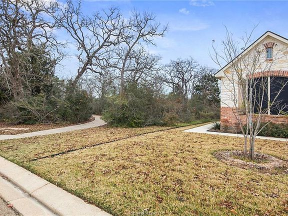 4th image of 1743 Parkland Dr