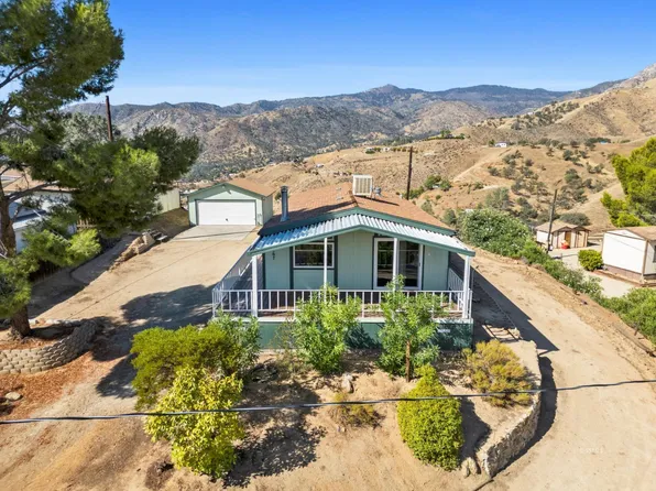 1267 Bristlecone Dr, Wofford Heights, CA 93285