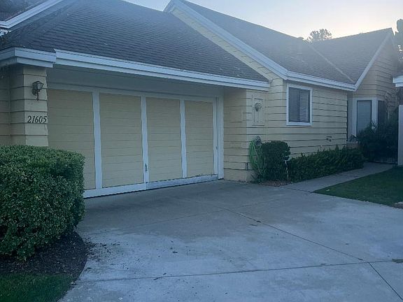 front of house long driveway