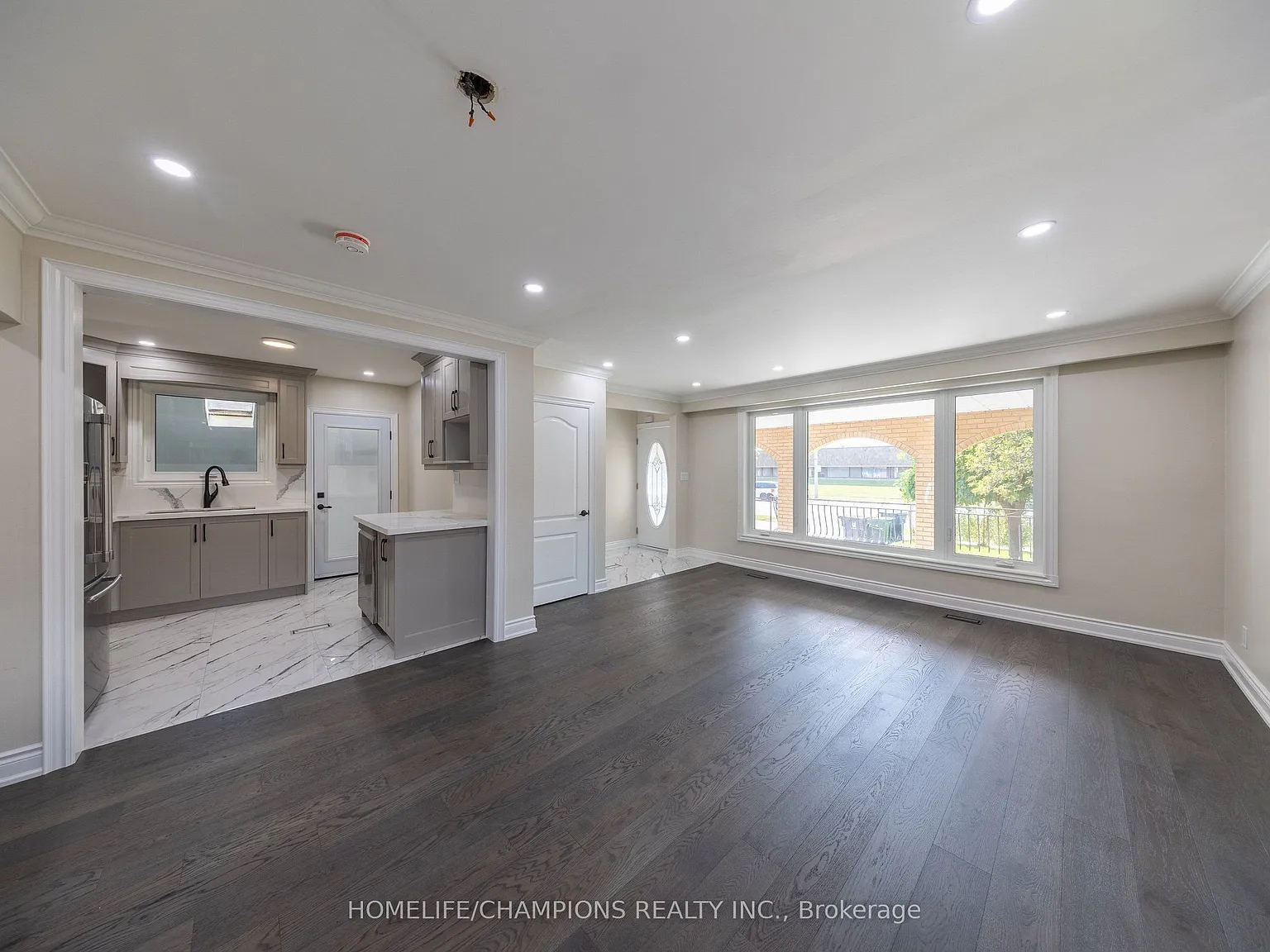 3 bed, $3,299 — Photo 2