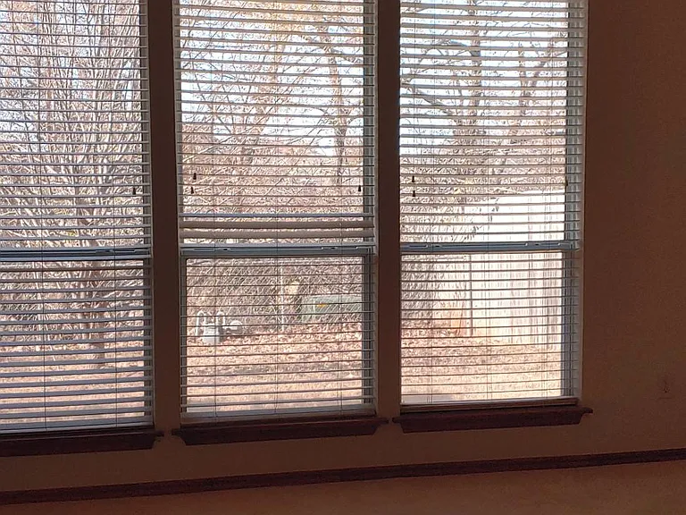 1001 Oak Creek Dr — Photo 5