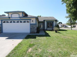 2960 Story Brook Ln, Riverbank, CA 95367