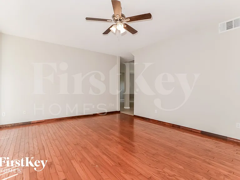 308 Forrest Crest Ct — Photo 4