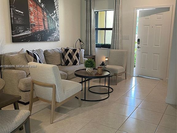 4th image of 4706 Santa Cruz Way