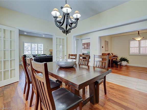 4th image of 1291 Briarcliff Ct