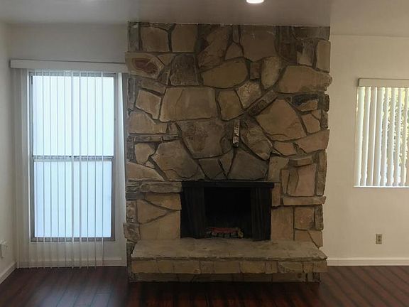 2nd image of 1115 Euclid St APT 3