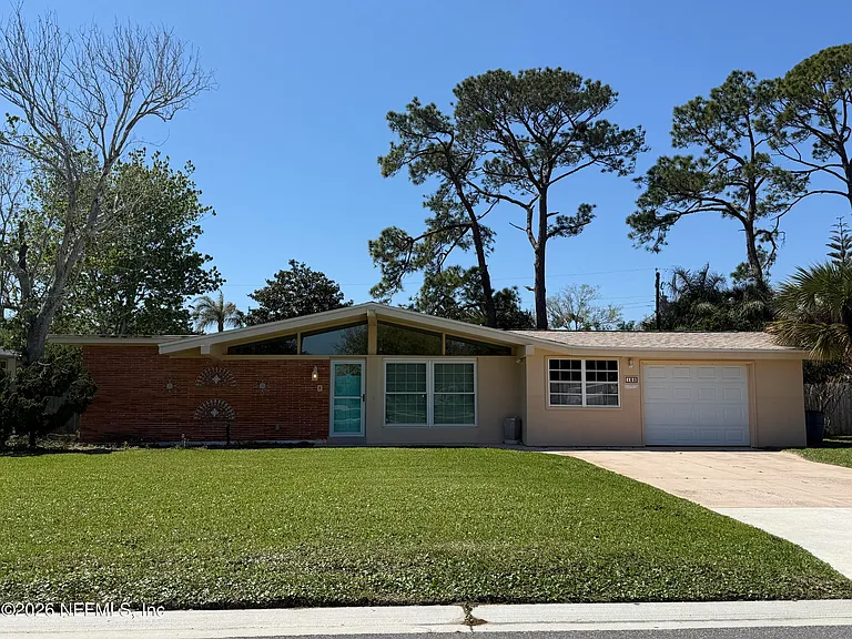 130 Southwind Cir — Photo 1