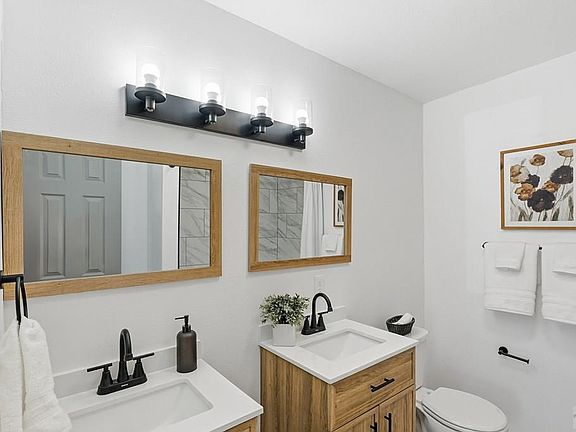 4th image of 3110 Woodland Ave