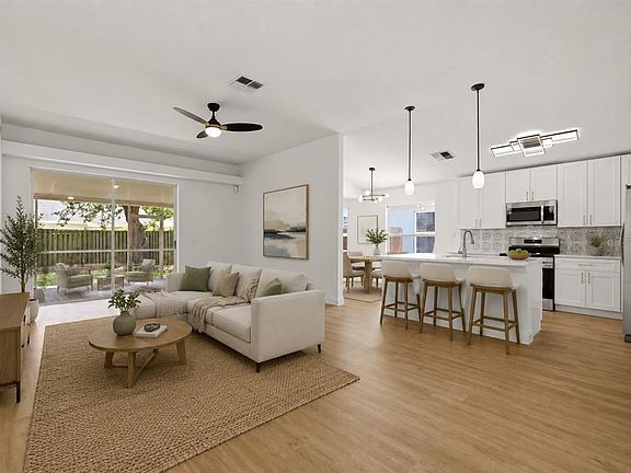 3rd image of 1653 PORTSMOUTH LAKE DRIVE