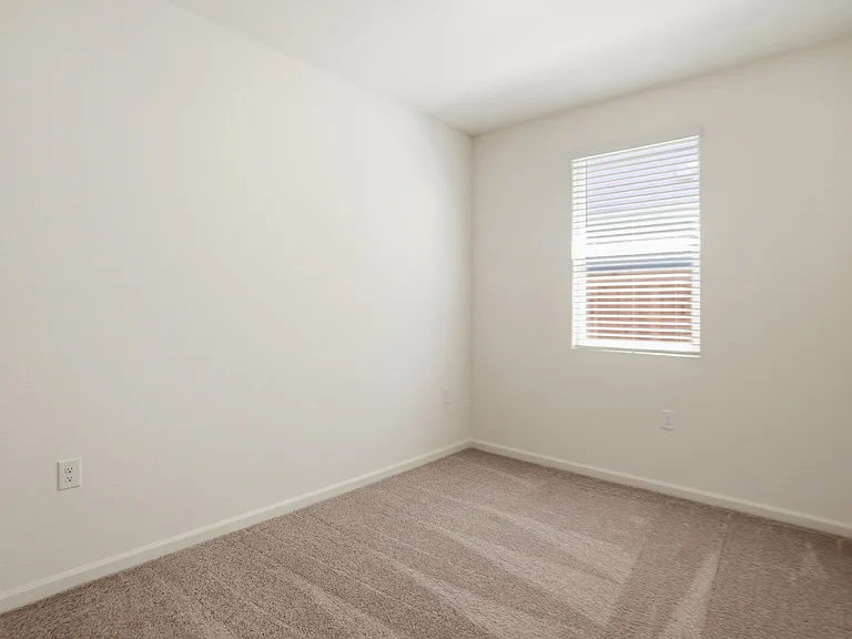 16047 Pirates Cove Ln — Photo 21