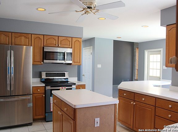 4th image of 251 Twin Oaks Dr