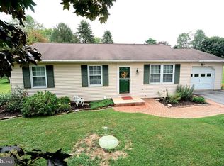 1561 Kbs Rd, Spring Grove, PA 17362